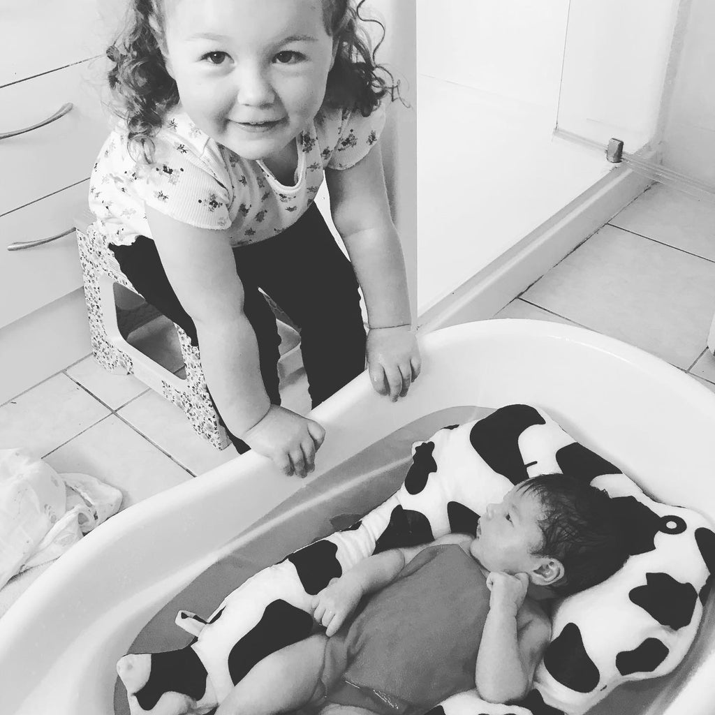 Bath Buddies - Bathtime fun for newborns and siblings